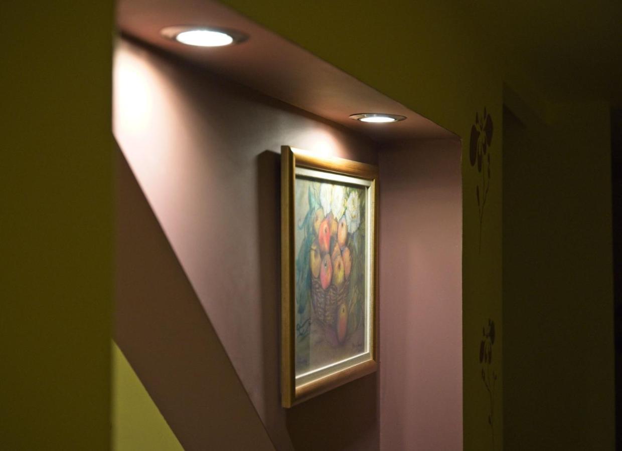 Medison Family Boutique B&B Kielce Bagian luar foto