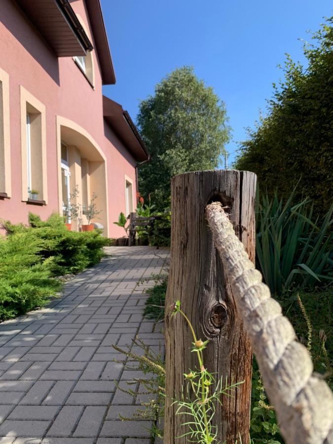 Medison Family Boutique B&B Kielce Bagian luar foto