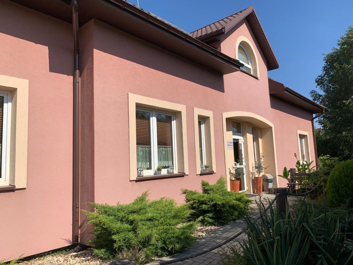Medison Family Boutique B&B Kielce Bagian luar foto